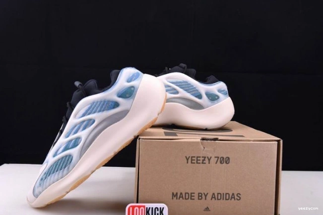 ADIDAS V3 YEEZY GY0260 700 1017
